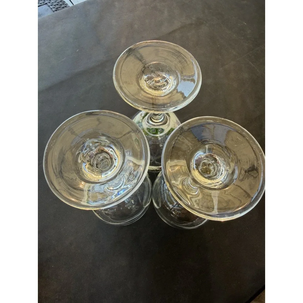 Libbey WINTER VILLAGE Se of 3 Glass WINE GOBLETS Snow Winter Holiday Scene